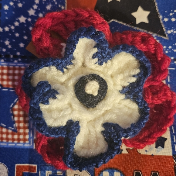 Handmade Red and Blue Crochet Flower Hair Clip Hand Crafted Brooch Patriotic 4" - Picture 13 of 17